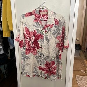 Tommy Bahamas Vintage flower button up